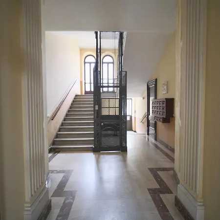 Moderno ❴ 300 Mt. Da Porta Nuova ❵