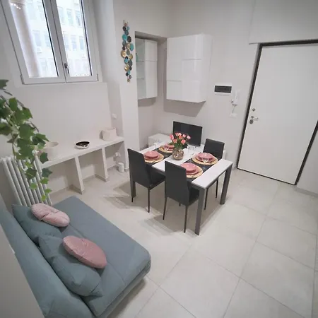 Apartment Moderno ❴ 300 Mt. Da Porta Nuova ❵